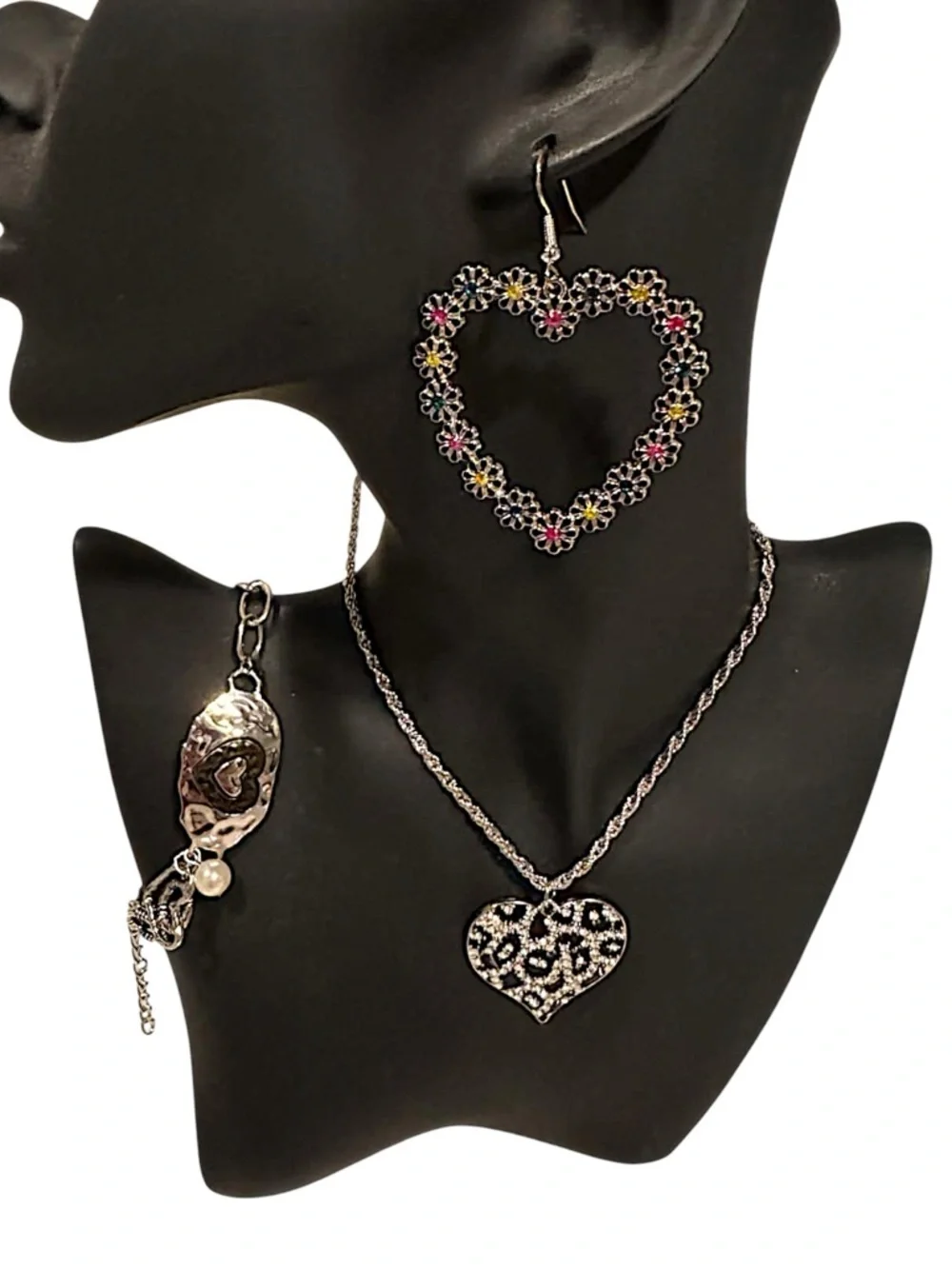 3pc Silver Heart Pendant Necklace and Floral Heart Earrings & bracelet